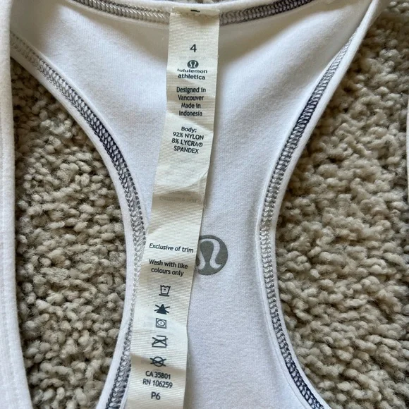 Lululemon Home is Here 🇨🇦 - Picture 2 of 5